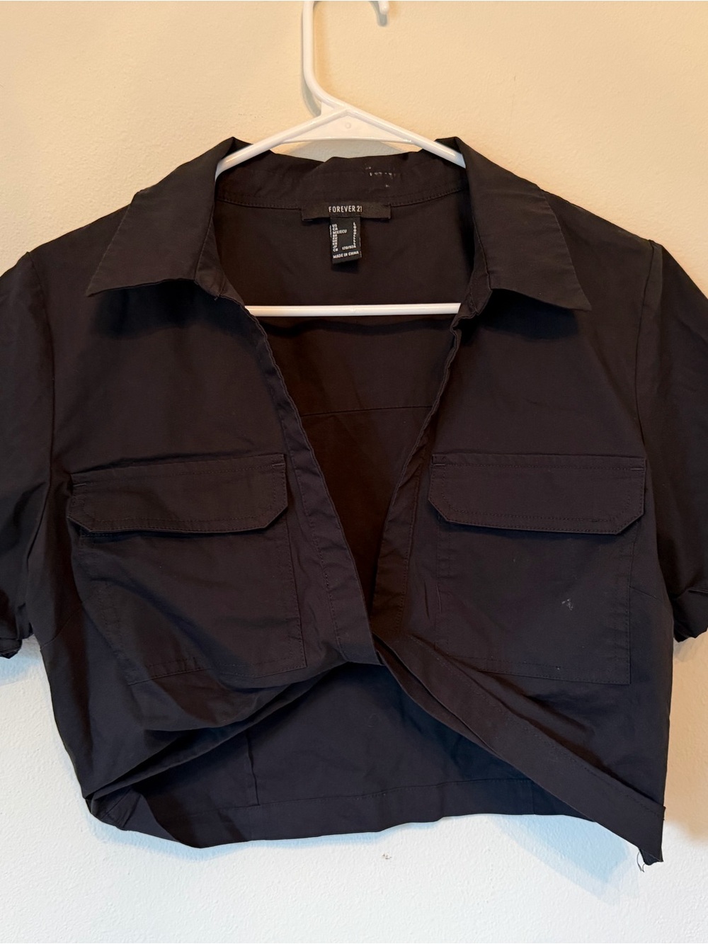 Forever 21 Black Button-Up Cropped Top
